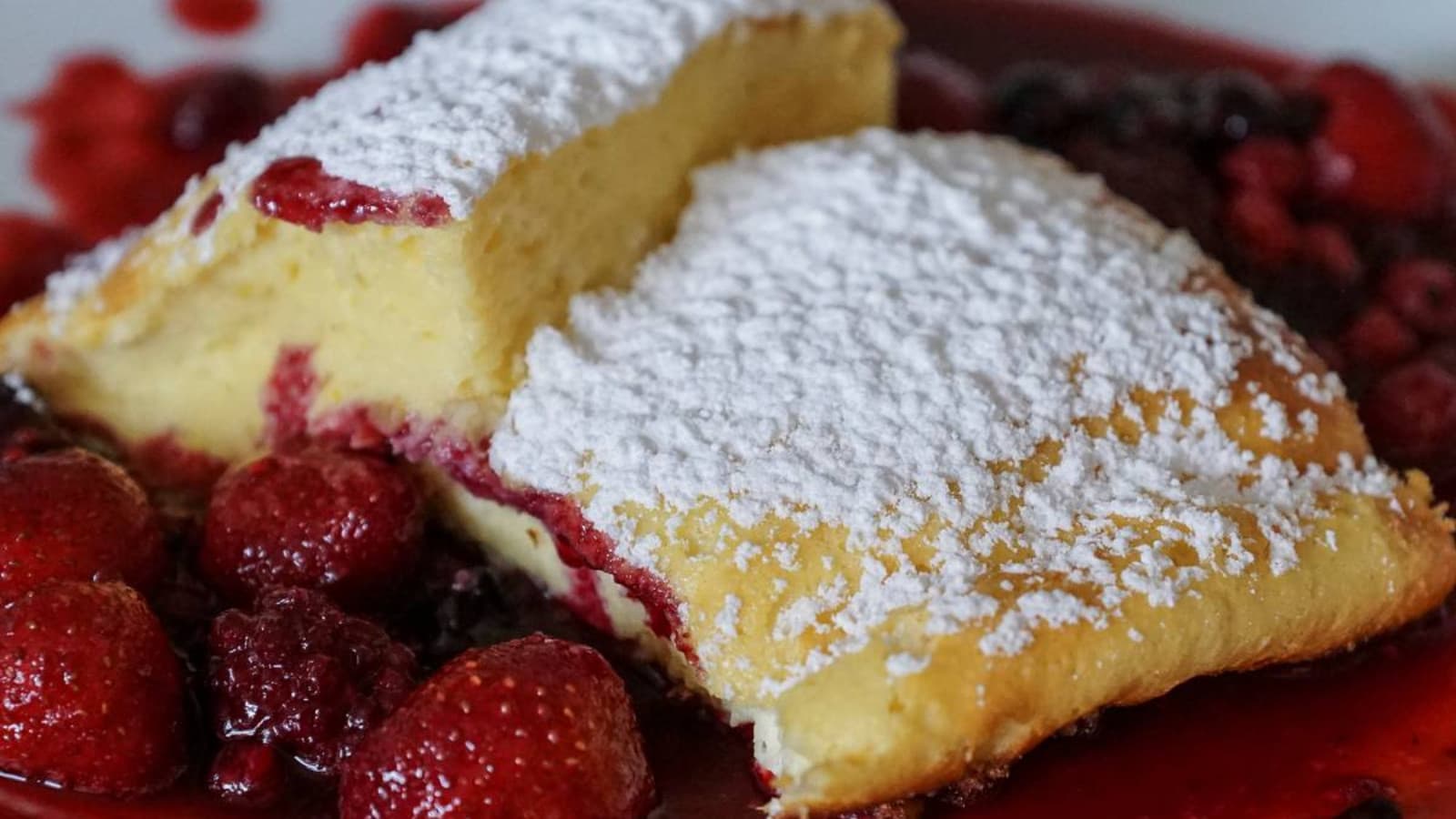 Topfenauflauf mit Himbeeren